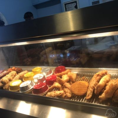 Taten Eirw, Fish and Chip Shop
